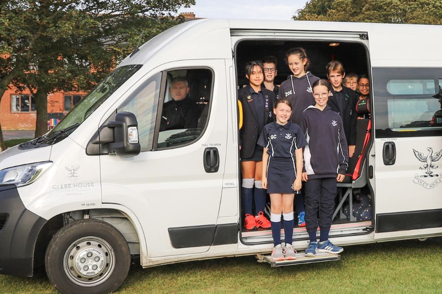 We are thrilled to introduce our brand-new Glebe House School minibus just in time for the start of the academic year...